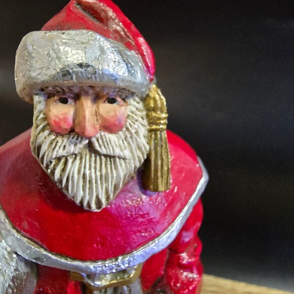 NWT Pam Schifferl Handcrafted Santa Figurine With Lantern & Sleigh Red/Gold - Picture 11 of 14